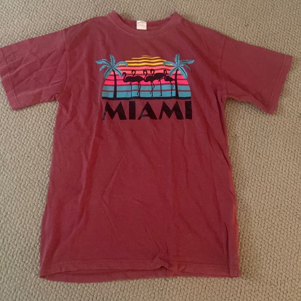 Rusty red Miami T shirt Size S